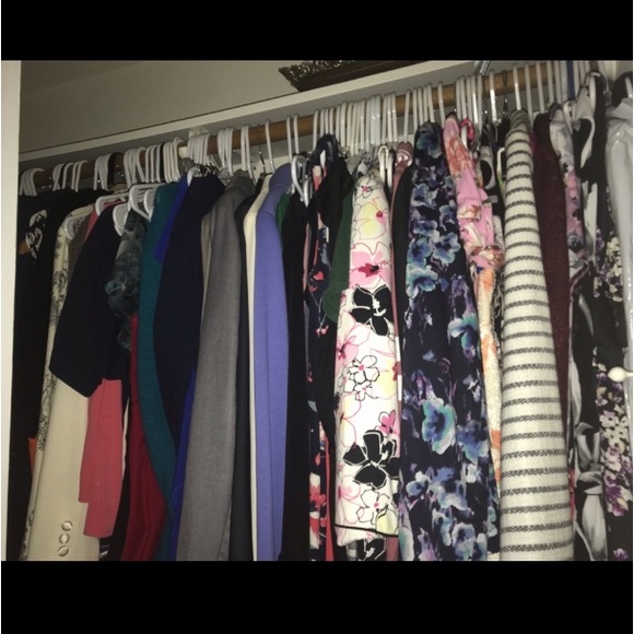 5-7 pc Ladies sz Large Mystery Bundle Box Lg - Picture 2 of 2